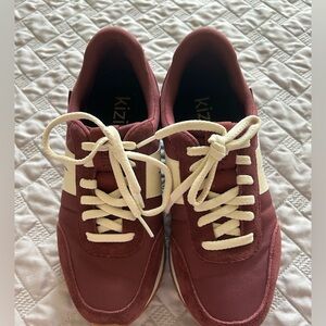 Kizik Burgundy Sneakers with White Accents